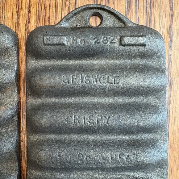 VTG Pair Mini Griswold Cast Iron Crispy Corn Or Wheat Stick Pan Erie PA #282 625 - Picture 5 of 9